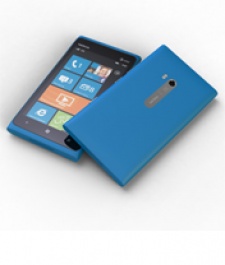 Lumia 900's US success sees UK launch pushed back to 14 May
