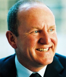 Ian Livingstone: Nintendo risks losing an entire generation unless it works on other platforms