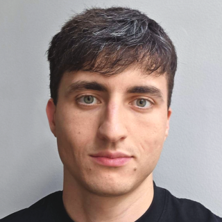 Neil  Houari 