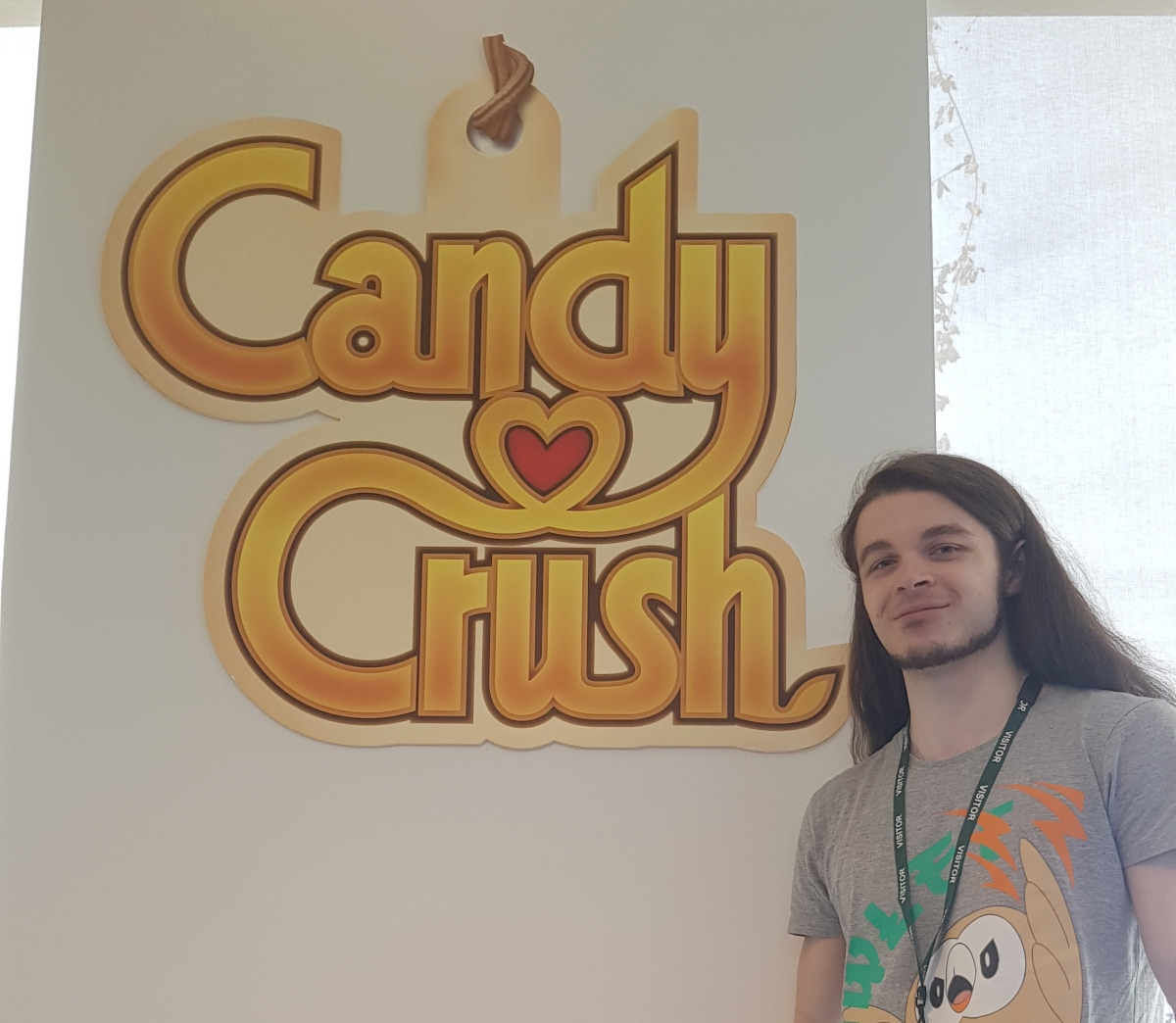 Aaron Astle returns to King's London office to play Minecraft Blast.